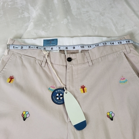 Castaway Nantucket Pants. Birthday, Cake, Presents. Size 34"×29" - Picture 9 of 12